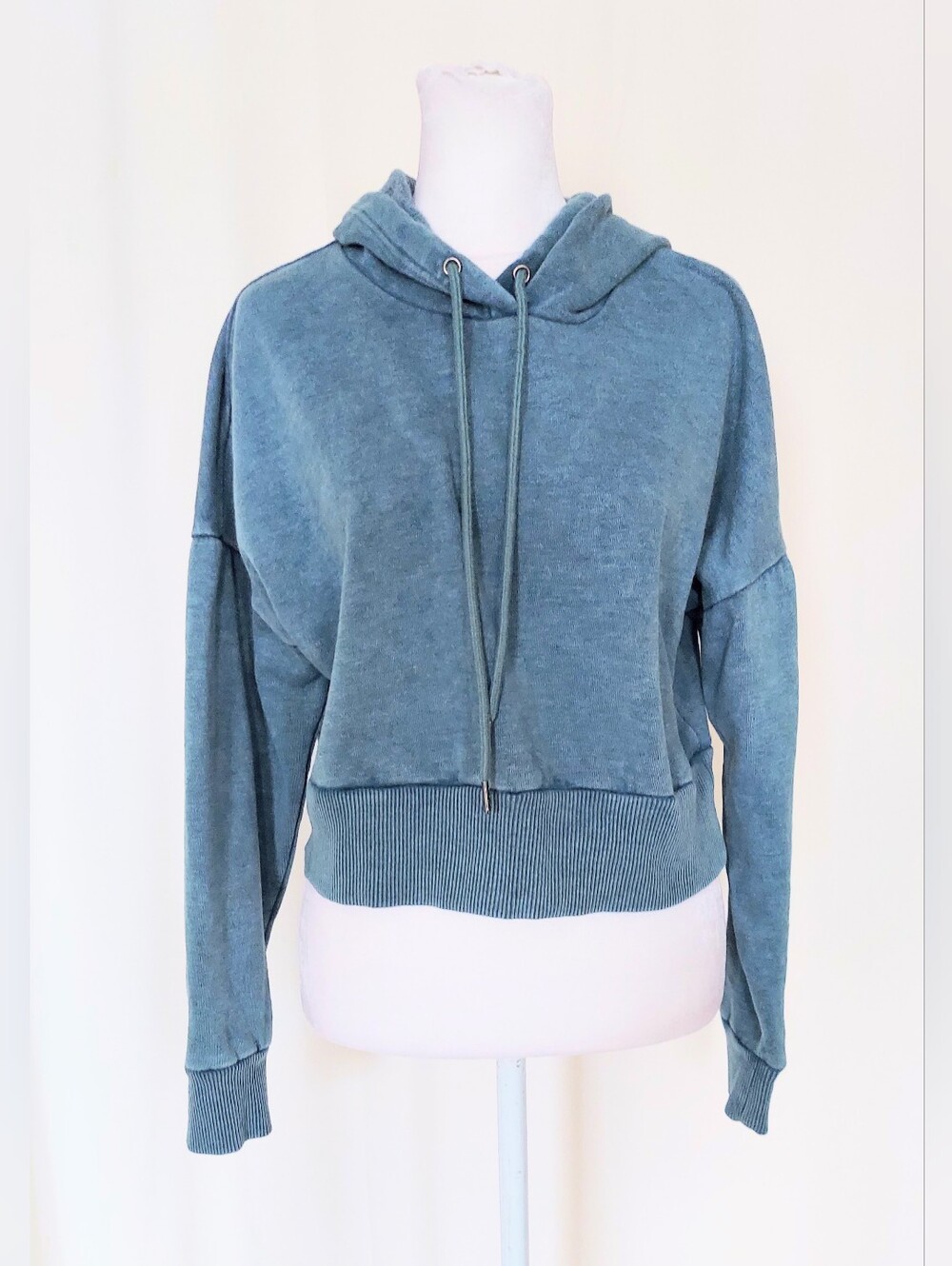 90 degree by Reflex Stonewashed Cropped Drop Shoulder Hoodie Sweatshirt Small